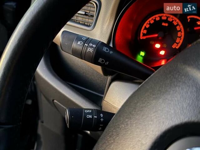 Чорний Опель Комбо вант.-пас., об'ємом двигуна 1.96 л та пробігом 179 тис. км за 9550 $, фото 38 на Automoto.ua