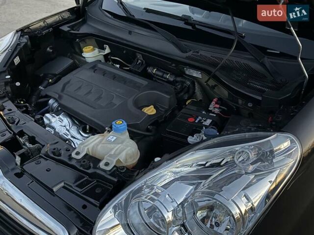 Чорний Опель Комбо вант.-пас., об'ємом двигуна 1.96 л та пробігом 179 тис. км за 9550 $, фото 42 на Automoto.ua