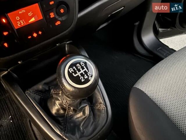 Чорний Опель Комбо вант.-пас., об'ємом двигуна 1.96 л та пробігом 179 тис. км за 9550 $, фото 28 на Automoto.ua