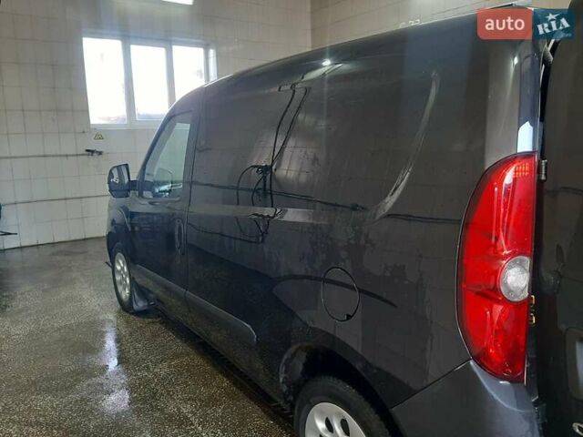 Черный Опель Комбо груз.-пасс., объемом двигателя 1.25 л и пробегом 316 тыс. км за 5000 $, фото 1 на Automoto.ua