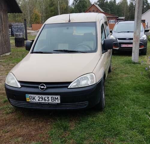 Коричневий Опель Комбо вант.-пас., об'ємом двигуна 1.69 л та пробігом 345 тис. км за 3250 $, фото 2 на Automoto.ua
