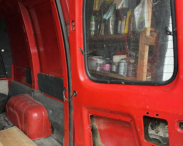 Красный Опель Комбо груз.-пасс., объемом двигателя 1.4 л и пробегом 438 тыс. км за 2000 $, фото 42 на Automoto.ua