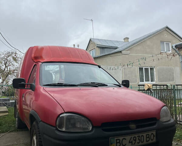 Красный Опель Комбо груз.-пасс., объемом двигателя 1.4 л и пробегом 438 тыс. км за 2000 $, фото 11 на Automoto.ua