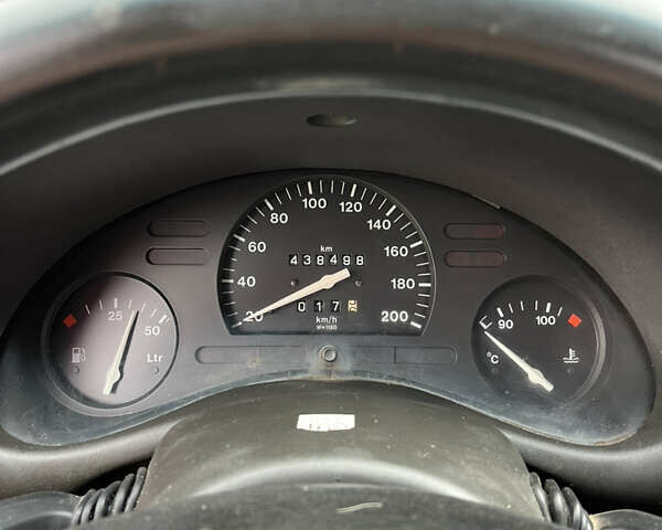 Красный Опель Комбо груз.-пасс., объемом двигателя 1.4 л и пробегом 438 тыс. км за 2000 $, фото 21 на Automoto.ua