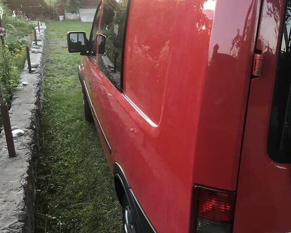 Красный Опель Комбо груз.-пасс., объемом двигателя 1.7 л и пробегом 280 тыс. км за 3000 $, фото 11 на Automoto.ua