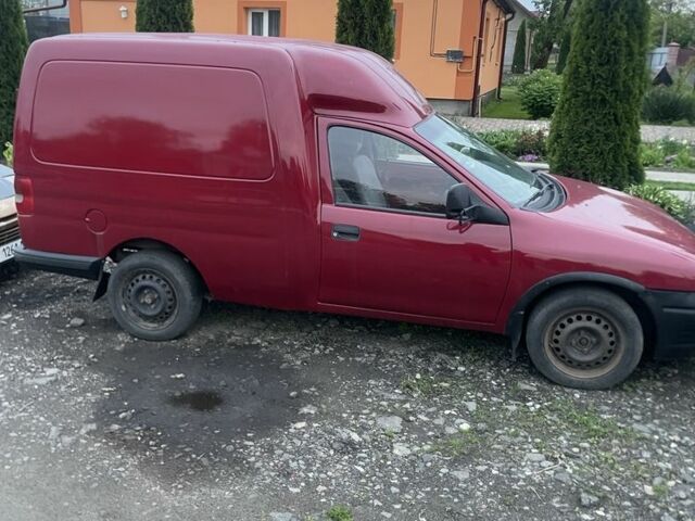 Красный Опель Комбо груз.-пасс., объемом двигателя 1.4 л и пробегом 1 тыс. км за 1500 $, фото 3 на Automoto.ua