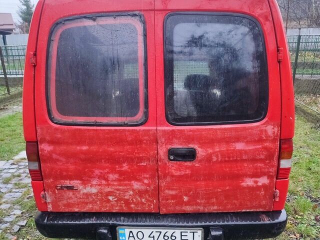 Красный Опель Комбо груз.-пасс., объемом двигателя 1.4 л и пробегом 400 тыс. км за 1300 $, фото 3 на Automoto.ua
