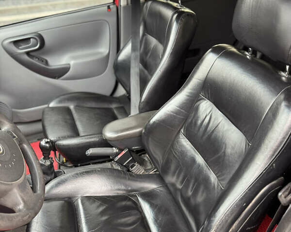 Червоний Опель Комбо вант.-пас., об'ємом двигуна 1.7 л та пробігом 280 тис. км за 4500 $, фото 10 на Automoto.ua