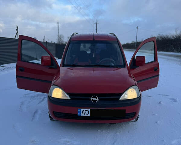 Красный Опель Комбо груз.-пасс., объемом двигателя 1.69 л и пробегом 222 тыс. км за 2900 $, фото 5 на Automoto.ua