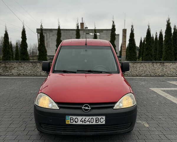 Червоний Опель Комбо вант.-пас., об'ємом двигуна 1.7 л та пробігом 280 тис. км за 4500 $, фото 1 на Automoto.ua