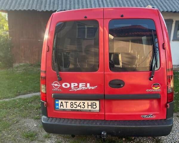 Червоний Опель Комбо вант.-пас., об'ємом двигуна 1.25 л та пробігом 288 тис. км за 3850 $, фото 10 на Automoto.ua