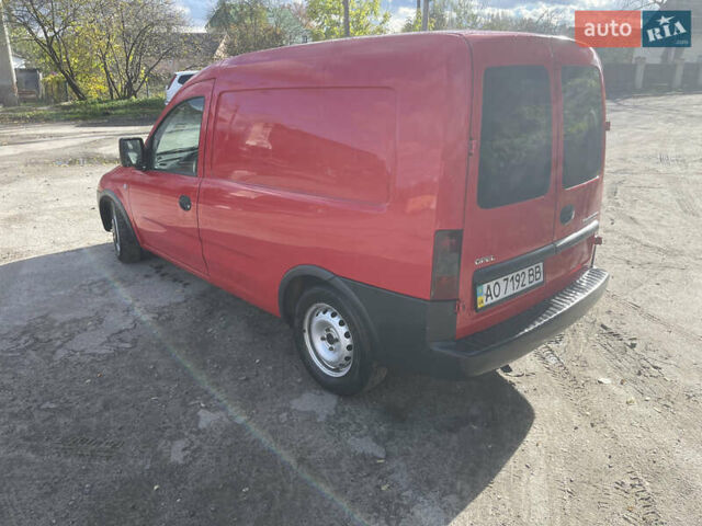 Опель Комбо вант.-пас. 2005 у Остоге на Automoto.ua Червоний Опель Комбо вант.-пас., об'ємом двигуна 1.3 л та пробігом 280 тис. км за 3000 $, фото 4 на Automoto.ua