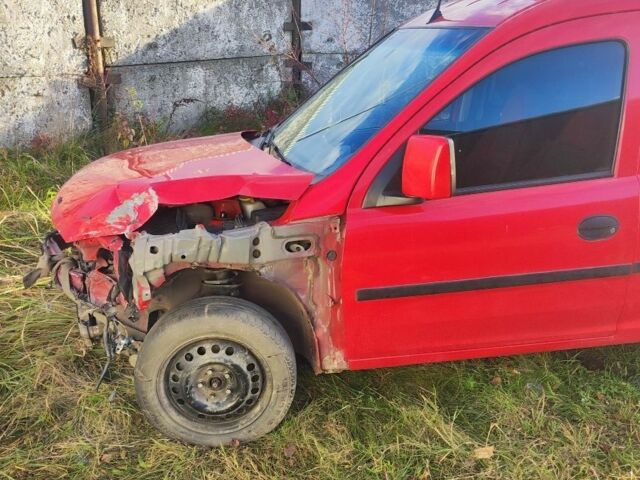 Червоний Опель Комбо вант.-пас., об'ємом двигуна 1.7 л та пробігом 364 тис. км за 1500 $, фото 1 на Automoto.ua