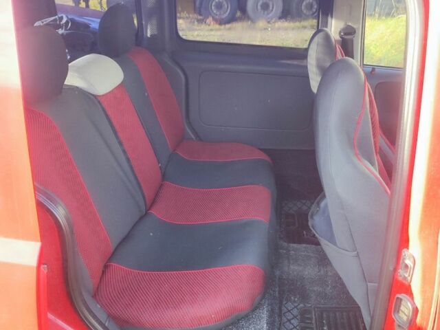 Червоний Опель Комбо вант.-пас., об'ємом двигуна 1.7 л та пробігом 364 тис. км за 1500 $, фото 6 на Automoto.ua