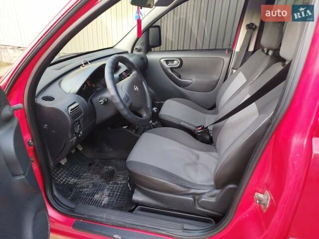 Червоний Опель Комбо вант.-пас., об'ємом двигуна 1.3 л та пробігом 311 тис. км за 4550 $, фото 1 на Automoto.ua