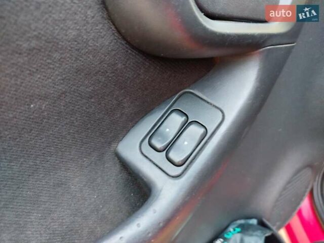 Червоний Опель Комбо вант.-пас., об'ємом двигуна 1.3 л та пробігом 311 тис. км за 4550 $, фото 4 на Automoto.ua