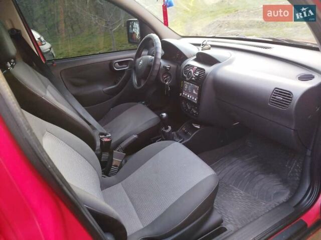 Червоний Опель Комбо вант.-пас., об'ємом двигуна 1.3 л та пробігом 311 тис. км за 4550 $, фото 7 на Automoto.ua