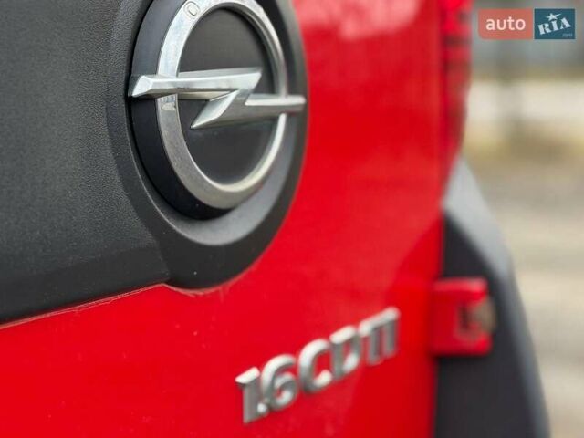 Красный Опель Комбо груз.-пасс., объемом двигателя 1.6 л и пробегом 215 тыс. км за 12890 $, фото 3 на Automoto.ua