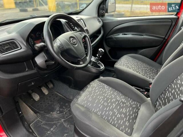 Красный Опель Комбо груз.-пасс., объемом двигателя 1.6 л и пробегом 215 тыс. км за 12890 $, фото 21 на Automoto.ua