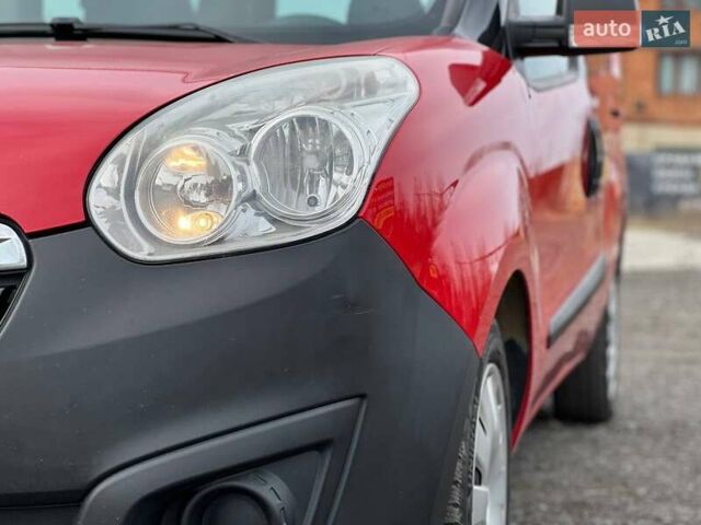 Красный Опель Комбо груз.-пасс., объемом двигателя 1.6 л и пробегом 215 тыс. км за 12890 $, фото 18 на Automoto.ua