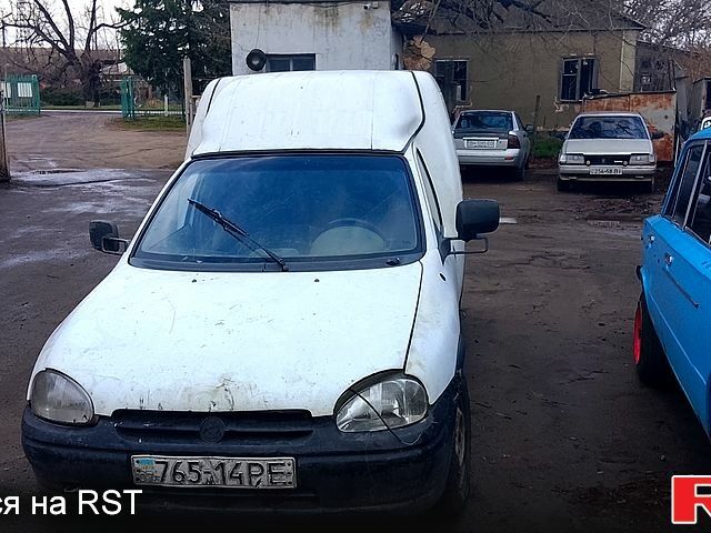 Опель Комбо груз.-пасс., объемом двигателя 1.4 л и пробегом 0 тыс. км за 600 $, фото 1 на Automoto.ua