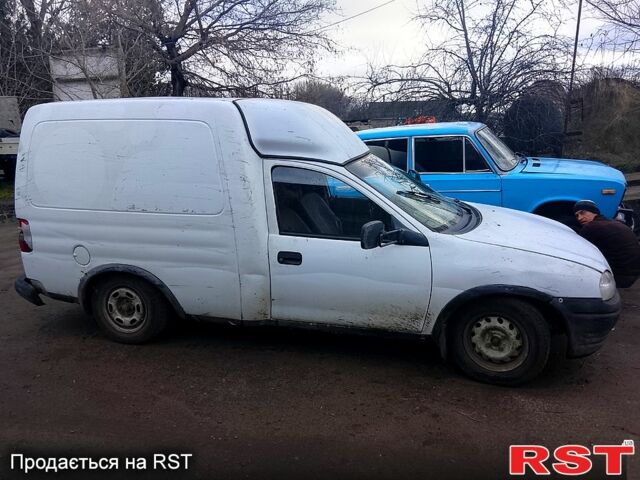 Опель Комбо груз.-пасс., объемом двигателя 1.4 л и пробегом 0 тыс. км за 600 $, фото 3 на Automoto.ua