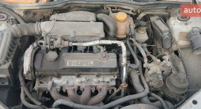 Опель Комбо груз.-пасс., объемом двигателя 1.7 л и пробегом 200 тыс. км за 800 $, фото 6 на Automoto.ua