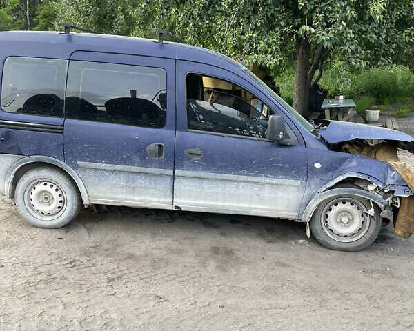 Опель Комбо груз.-пасс., объемом двигателя 1.7 л и пробегом 315 тыс. км за 1100 $, фото 4 на Automoto.ua