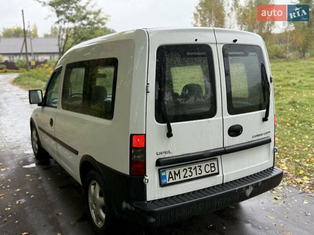 Опель Комбо вант.-пас., об'ємом двигуна 1.2 л та пробігом 220 тис. км за 2850 $, фото 7 на Automoto.ua