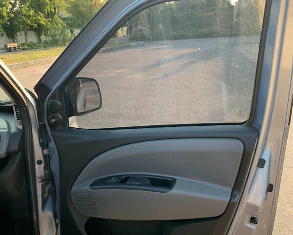 Опель Комбо вант.-пас. 2012 у Житомирі на Automoto.ua Опель Комбо вант.-пас., об'ємом двигуна 1.4 л та пробігом 180 тис. км за 6200 $, фото 1 на Automoto.ua