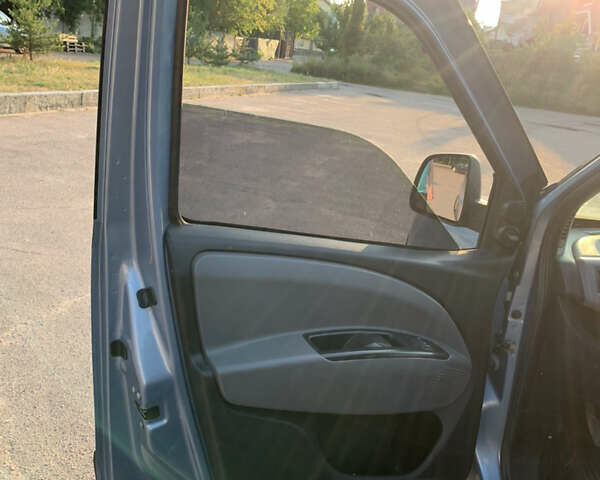 Опель Комбо вант.-пас. 2012 у Житомирі на Automoto.ua Опель Комбо вант.-пас., об'ємом двигуна 1.4 л та пробігом 180 тис. км за 6200 $, фото 4 на Automoto.ua