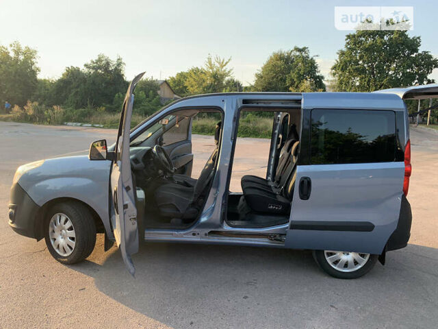 Опель Комбо вант.-пас. 2012 у Житомирі на Automoto.ua Опель Комбо вант.-пас., об'ємом двигуна 1.4 л та пробігом 180 тис. км за 6200 $, фото 7 на Automoto.ua