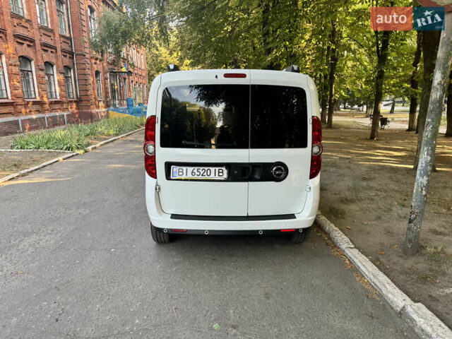 Опель Комбо груз.-пасс., объемом двигателя 1.6 л и пробегом 210 тыс. км за 10900 $, фото 5 на Automoto.ua