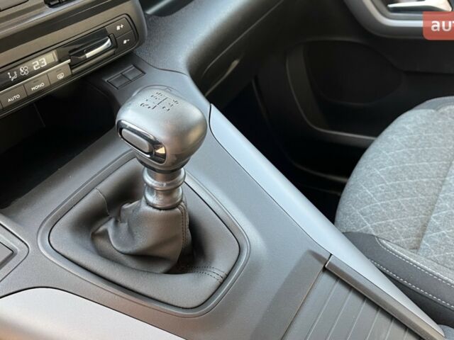 купить новое авто Опель Комбо груз.-пасс. 2025 года от официального дилера OPEL VIPOS Опель фото