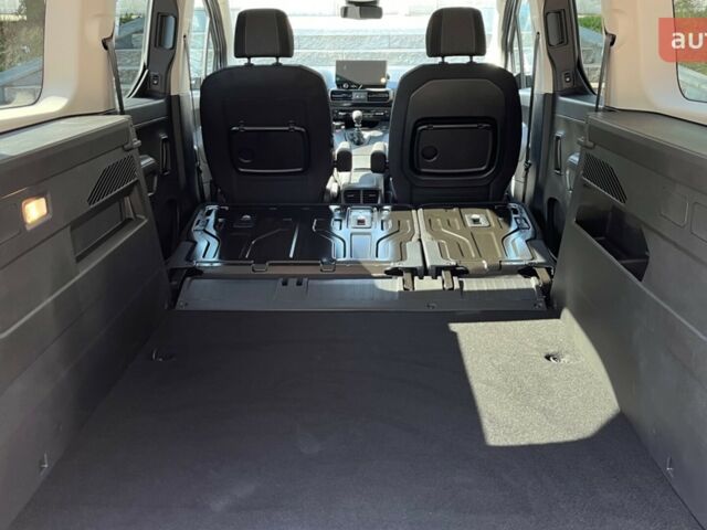 купить новое авто Опель Комбо груз.-пасс. 2025 года от официального дилера OPEL VIPOS Опель фото