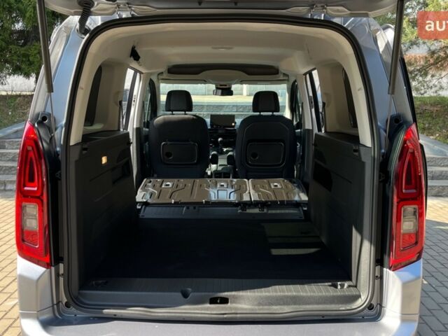 купить новое авто Опель Комбо груз.-пасс. 2025 года от официального дилера OPEL VIPOS Опель фото