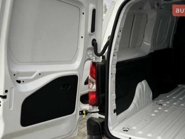 Опель Комбо вант.-пас., об'ємом двигуна 1.5 л та пробігом 0 тис. км за 24506 $, фото 14 на Automoto.ua