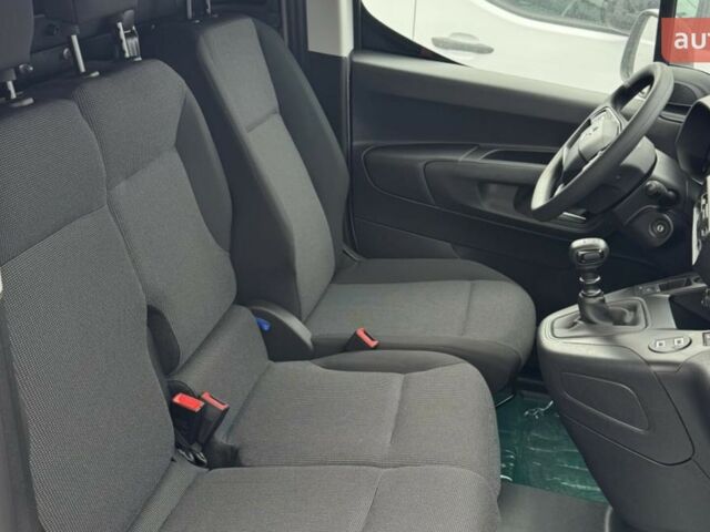 Опель Комбо груз.-пасс., объемом двигателя 1.5 л и пробегом 0 тыс. км за 23814 $, фото 13 на Automoto.ua