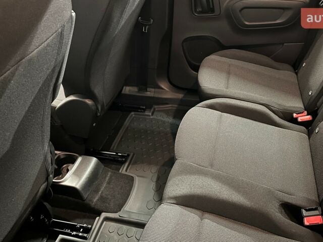 купить новое авто Опель Комбо груз.-пасс. 2025 года от официального дилера OPEL VIPOS Опель фото