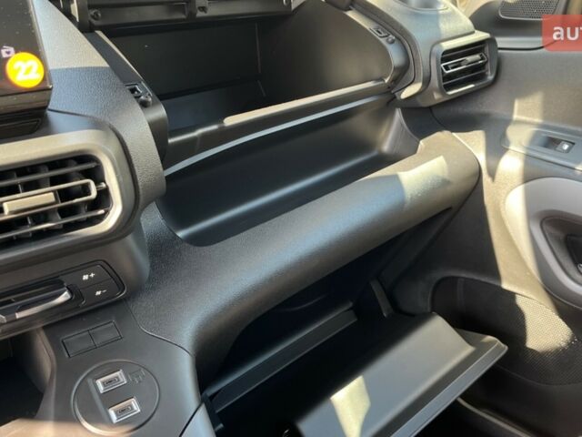 купить новое авто Опель Комбо груз.-пасс. 2025 года от официального дилера OPEL VIPOS Опель фото