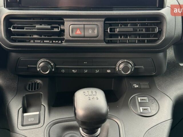 Опель Комбо груз.-пасс., объемом двигателя 1.5 л и пробегом 0 тыс. км за 23814 $, фото 12 на Automoto.ua