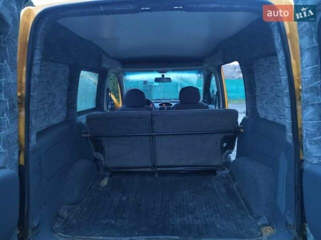 Желтый Опель Комбо груз.-пасс., объемом двигателя 1.7 л и пробегом 302 тыс. км за 3300 $, фото 13 на Automoto.ua