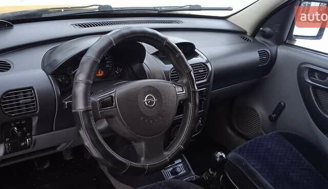 Жовтий Опель Комбо вант.-пас., об'ємом двигуна 1.7 л та пробігом 350 тис. км за 3650 $, фото 23 на Automoto.ua