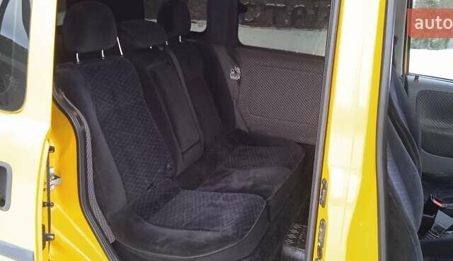 Жовтий Опель Комбо вант.-пас., об'ємом двигуна 1.7 л та пробігом 350 тис. км за 3650 $, фото 26 на Automoto.ua