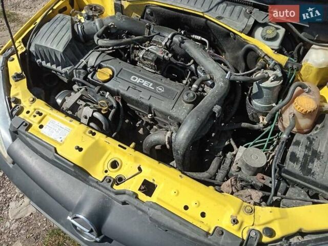 Жовтий Опель Комбо вант.-пас., об'ємом двигуна 1.7 л та пробігом 390 тис. км за 2700 $, фото 5 на Automoto.ua