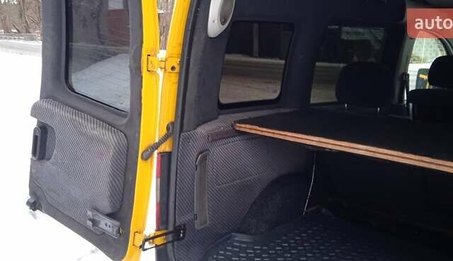 Жовтий Опель Комбо вант.-пас., об'ємом двигуна 1.7 л та пробігом 350 тис. км за 3650 $, фото 17 на Automoto.ua