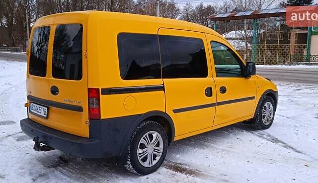 Жовтий Опель Комбо вант.-пас., об'ємом двигуна 1.7 л та пробігом 350 тис. км за 3650 $, фото 2 на Automoto.ua