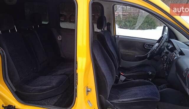 Жовтий Опель Комбо вант.-пас., об'ємом двигуна 1.7 л та пробігом 350 тис. км за 3650 $, фото 25 на Automoto.ua