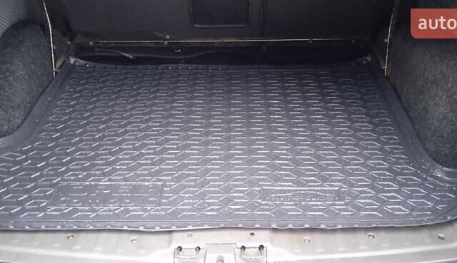 Жовтий Опель Комбо вант.-пас., об'ємом двигуна 1.7 л та пробігом 350 тис. км за 3650 $, фото 19 на Automoto.ua