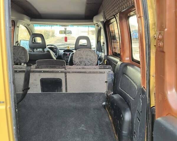 Жовтий Опель Комбо вант.-пас., об'ємом двигуна 1.7 л та пробігом 470 тис. км за 4999 $, фото 3 на Automoto.ua